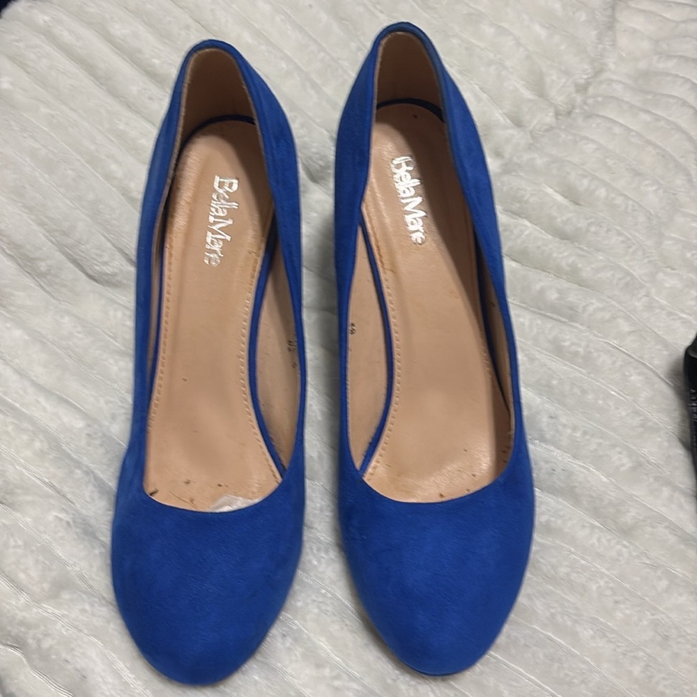 Bella Marie Blue Heels with Rounded Toe